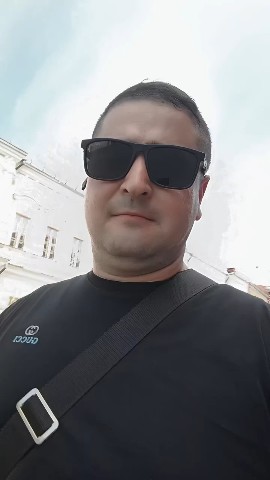 Неоновый Пёс в LOOKY — публикация