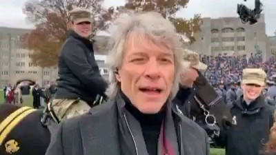 Jon Bonjovi in LOOKY. . 