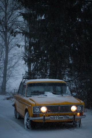 Дмитрий Калинин в LOOKY. #жигули,#классика,#youngtimer,#снегопад,#ретромобиль,#русскаязима,#зима,#снег,#зимнеенастроение,#снежныйлес. #жигули #классика #y...