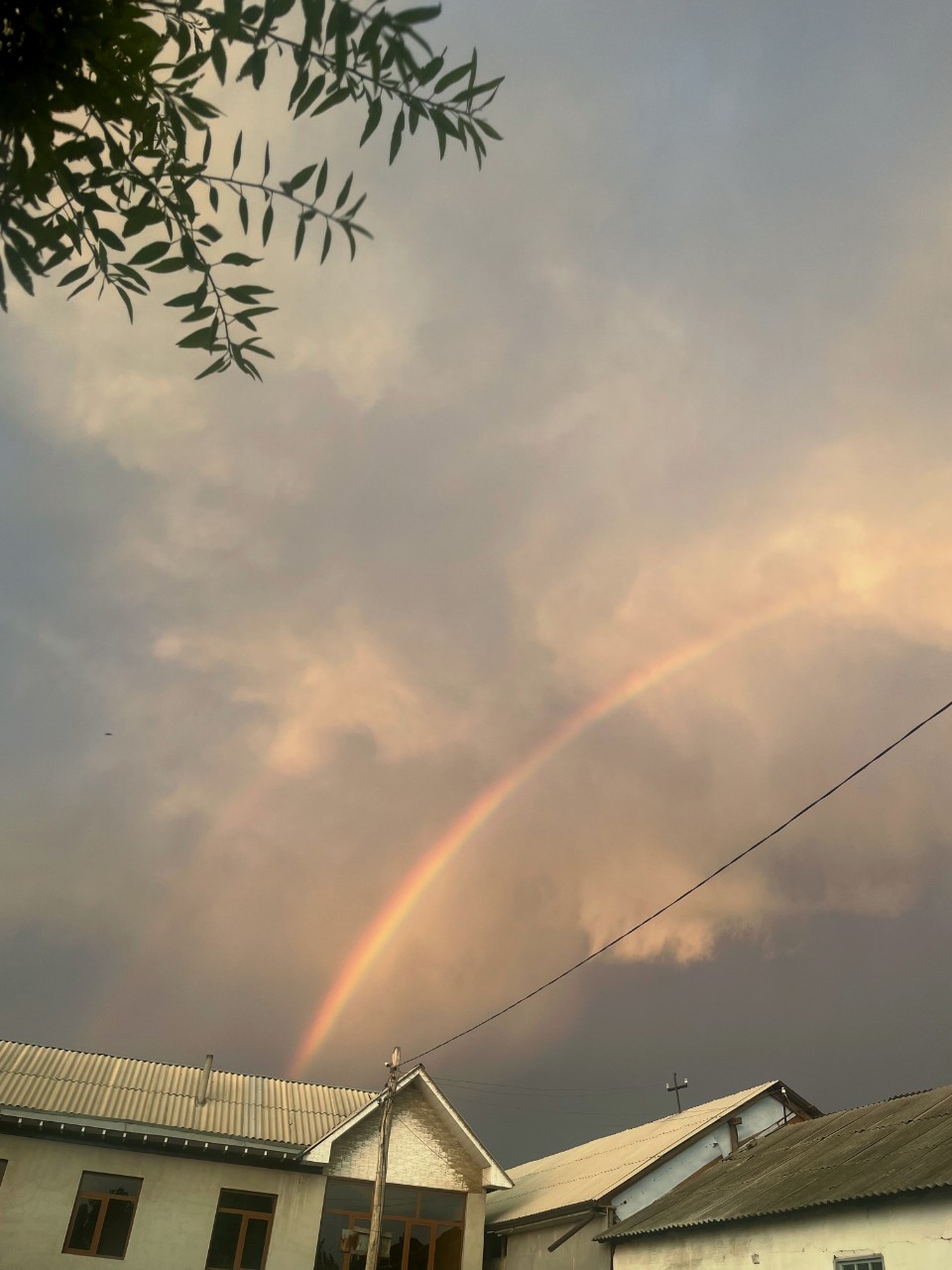 Красивая радуга в нашем небе🌈😍