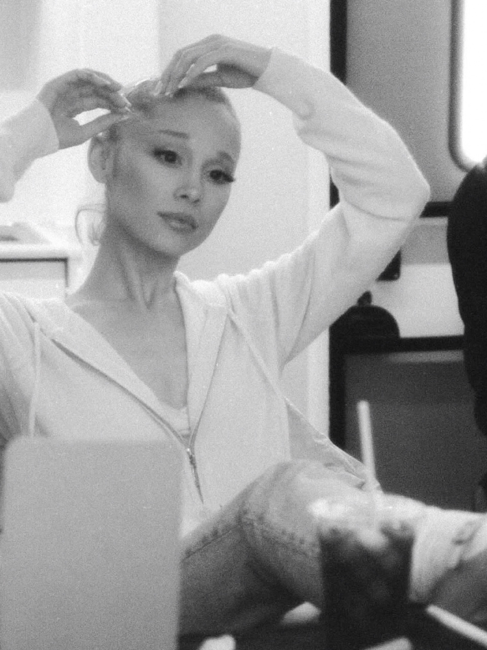 Ariana Grande in LOOKY