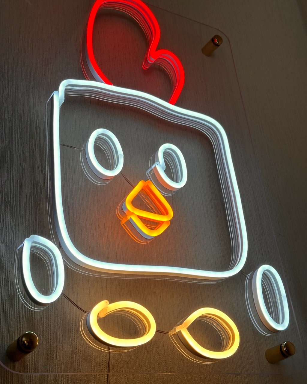 Neon Master в LOOKY — фото 2