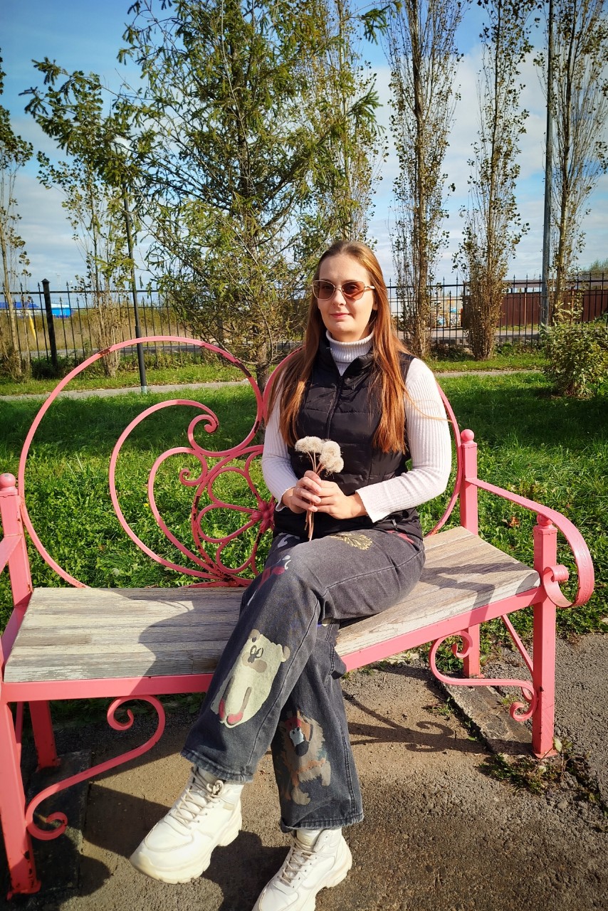 Привет, давай дружить 🌹
Я - Катерина, многомать дочек-двойняшек и сына погодка.

Декрет давно закончился, но забот по прежнему предостаточно. Кроме детей мы обзавелись большим домом и большой собакой.

В декрете я вела блог в "нельзяграмм", с блокировкой пришлось оставить это хобби.

Но душа требует проявления себя, выпуска своих чувств и эмоций, передачи и получения опыта.

Поэтому я здесь, кому откликается подписывайтесь, буду рада новым знакомствам 💐

#новыйблог #многомама [#хоббидлядуши ](хоббидлядуши)