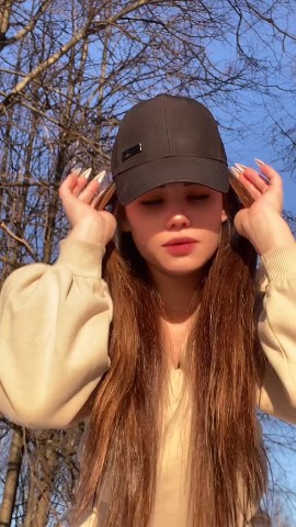 Jessica Alan Woods in LOOKY. . 