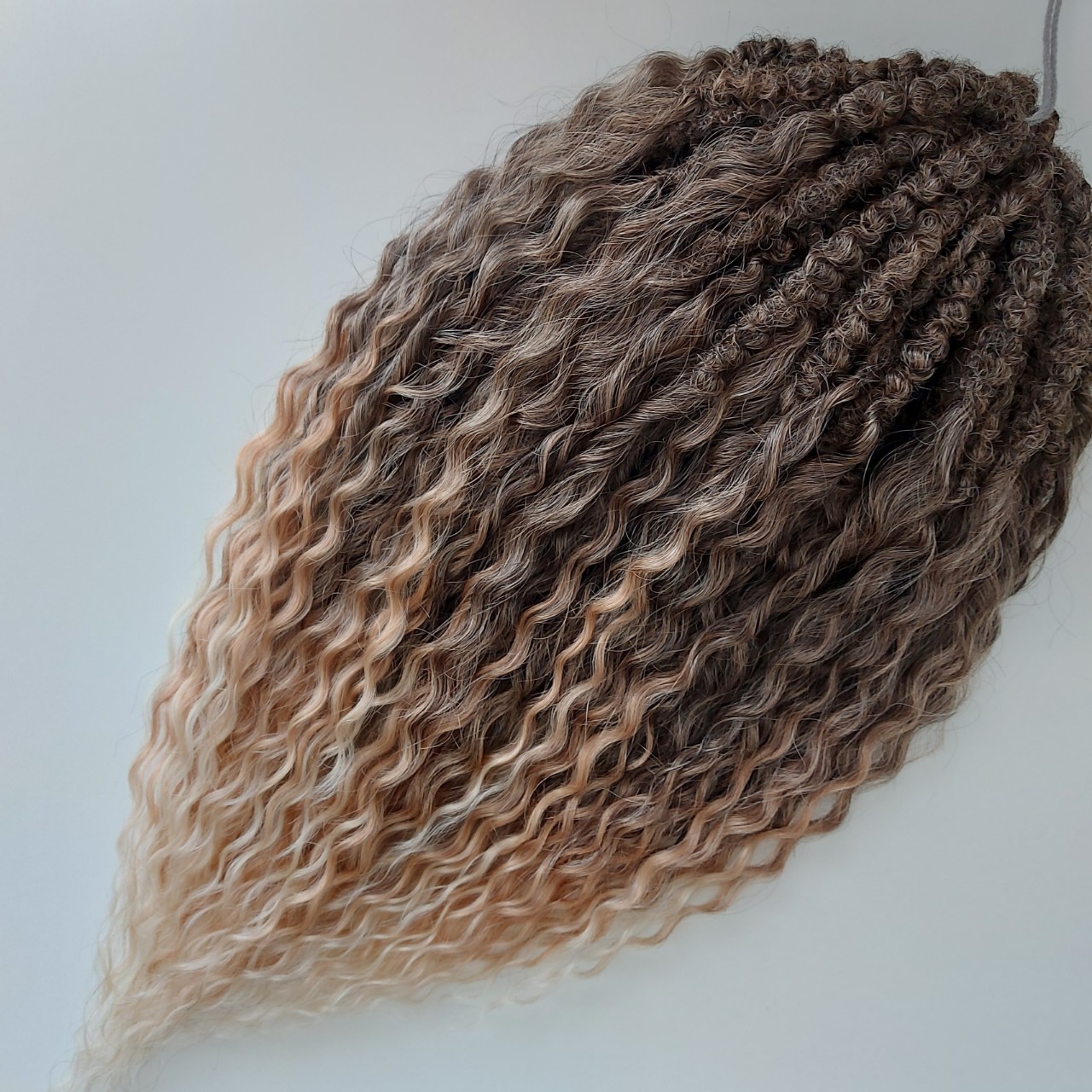 Дредолоконы🥰
54 шт, меньше 300 гр) #СПб, #афроприческа, #косы, #sindribraids, #декосы, #секосы, #декомплект, #питервкосах, #цветныекосы, #секосы, #секомплект, #де, #се, #безфильтра, #дреды, #дедреды,  #кудри, "пушапкудри, "дредокудри, #дредолоконы, #декудри
