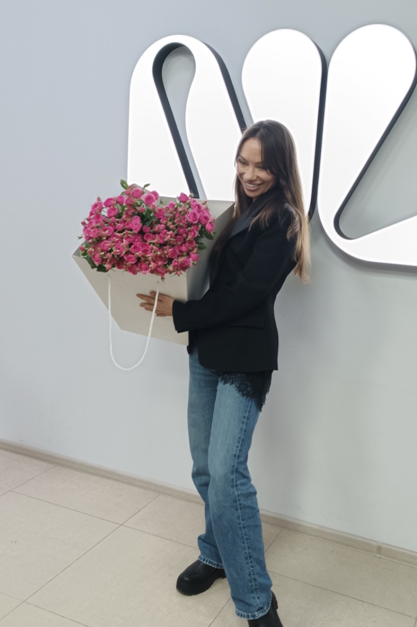«Встреча с наставником Катей Лигута: лайфхаки для дохода 300 000 рублей! 🚀»

Вчера в нашем хабаровском офисе прошла потрясающая встреча с наставником Катей Лигута! Это был настоящий заряд мотивации и практических знаний!

💫 Что Катя рассказала:  
— Конкретные шаги для выхода на доход 300 000 рублей  
— Проверенные лайфхаки по построению команды  
— Эффективные методы рекомендаций продуктов  
— Секреты работы с клиентами и партнерами  
— Личные кейсы и истории успеха

🔥 Ключевые инсайты встречи:  
✨ Как системно подходить к развитию бизнеса  
✨ Какие инструменты действительно работают  
✨ Как избежать типичных ошибок новичков  
✨ Как мотивировать команду на результаты

🎯 Почему это важно для тебя:  
— Получила готовые схемы действий  
— Увидела реальные примеры успеха  
— Нашла ответы на свои вопросы  
— Вдохновилась на новые достижения

💬 А ты бываешь на таких   встречах ?
 Поделись в комментариях самым ценным советом, который услышала от наставника  

Если ты хочешь к нам в команду регистрируйся 👇
nlstar.com/ref/9RCSk6/

 #Встречвофисе #ХабаровскNL #Доход300тыс #ЛайфхакиNL #РазвитиеКоманды #Хабаровск #работанадома #деньги [#заработок ](заработок)