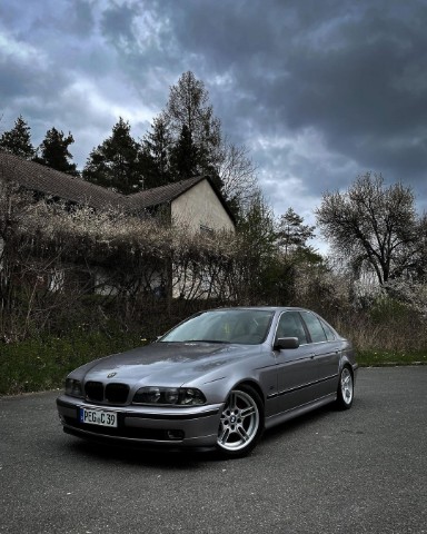 BMW E39 в LOOKY. . Легендарная, сильная...