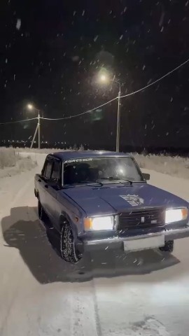 Макс Князев в LOOKY — ❄️🌨️🖤