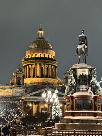 Фотограф Блогер Сочи в LOOKY. . 