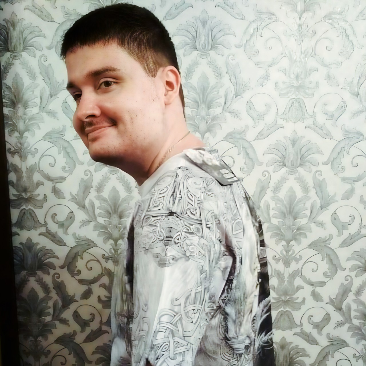 Антон в LOOKY — #Исходное_фото #LOOKY_нейронка [#воспоминания ](воспоминания
