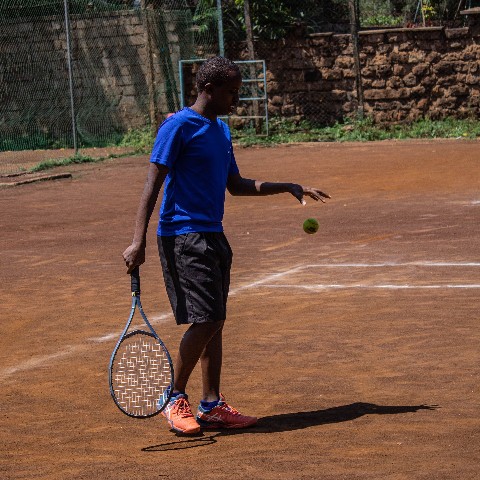 _kari_uki_ в LOOKY. #nairobi. [#tennis](tennis) #n...