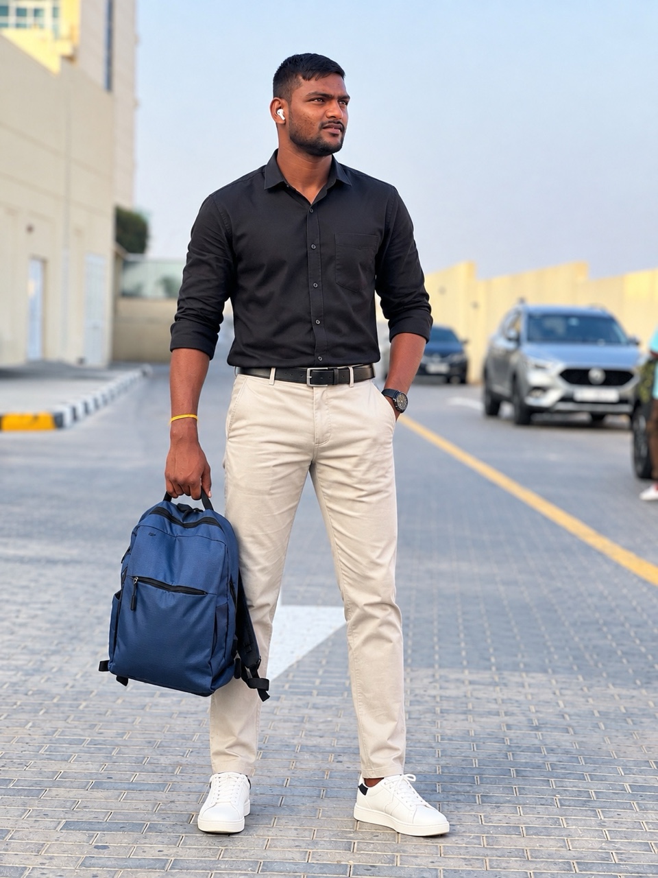 saianarashi19 в LOOKY — Carrying dreams, not just a bag. 🎒✨

#Dubai #DubaiLife #UAE