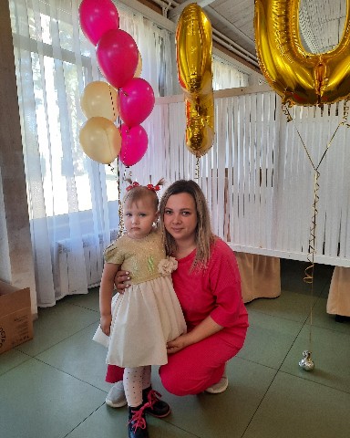 natusik.mama2124 в LOOKY. . На дне рождении мамы...