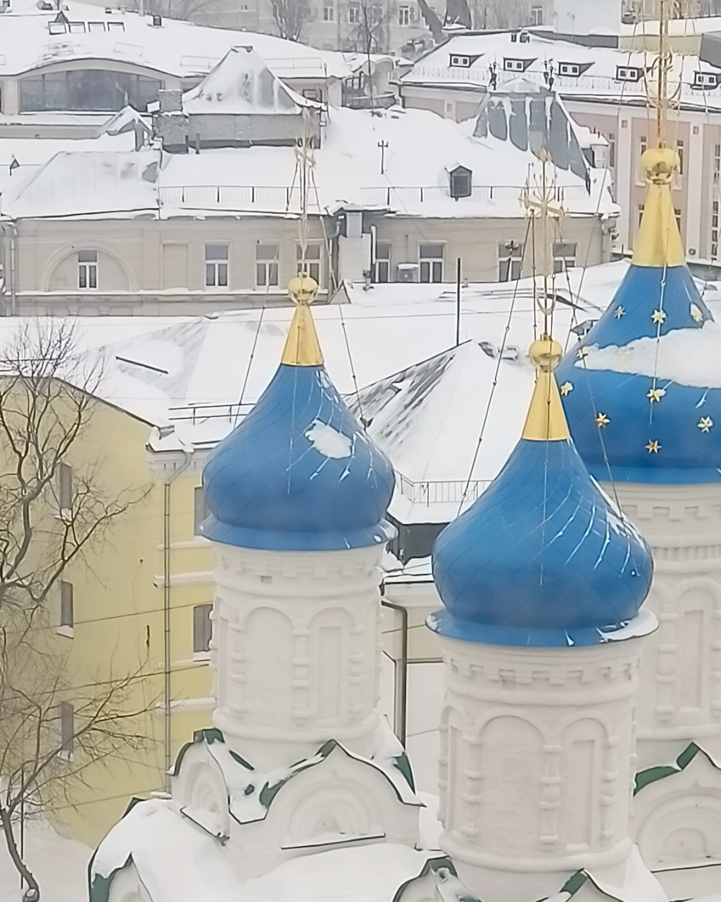Зимняя Москва из окошка