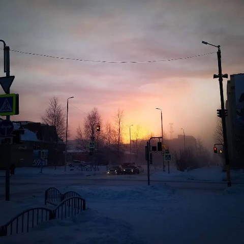 Simonov в LOOKY. #nature,#urbanphotography,#городскойпейзаж,#photorussia,#streetphotography,#landscapes,#urbex,#sky,#skycolors,#skyphotography,#russia,#traveller,#artphotography,#sunset,#sunrise. Лангепас 2021 г.
#na...