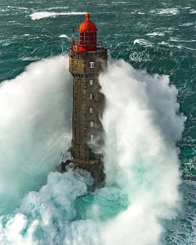 Michelle в LOOKY. #история,#технологии,#искусство. 🗼🔦 Маяки - это не ...