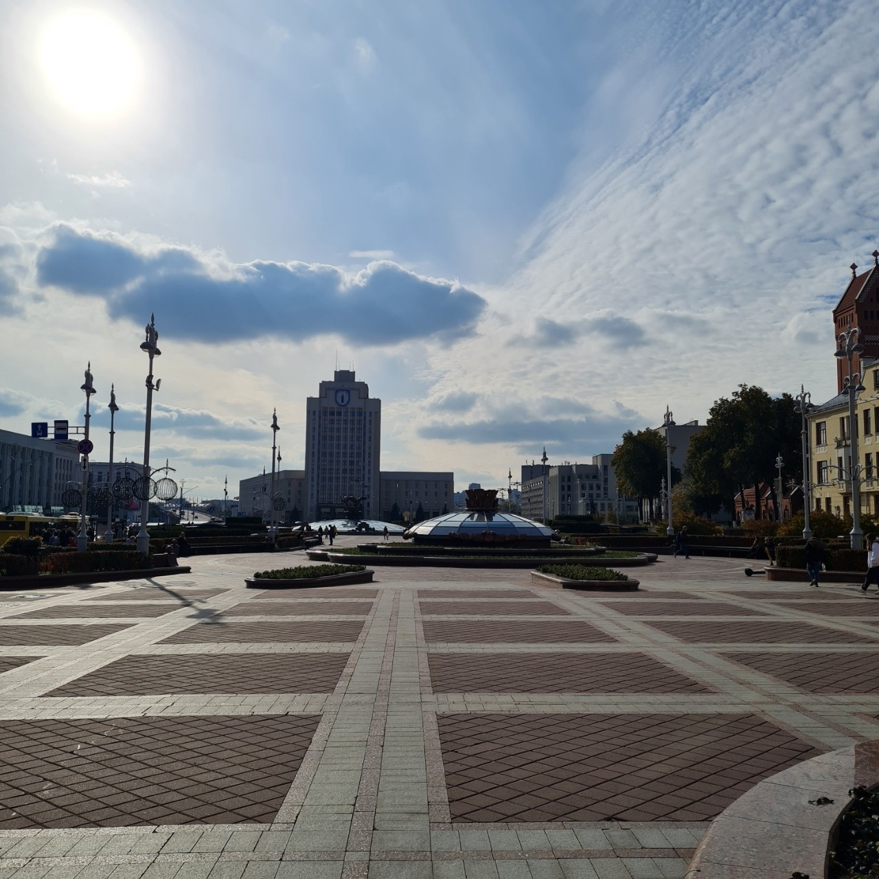 Максим Евгеньевич в LOOKY — Площадь Независимости. Минск. Беларусь. 🇧🇾
Я до 2020 года,