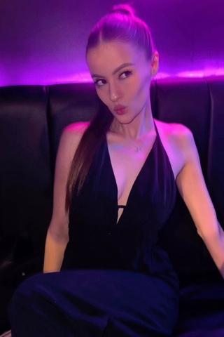 Holly H в LOOKY. . Heyyy [#model ](mode...