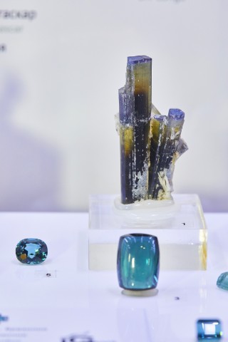 О драгоценностях About Jewellery в LOOKY. #выставка,#путьсамоцвета. Открытие выставки «П...
