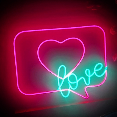 Neon Master в LOOKY. #неон,#вывески,#love,#neonsign,#неоновыевывески,#москва,#одинцово. Еще одна неоновая вы...