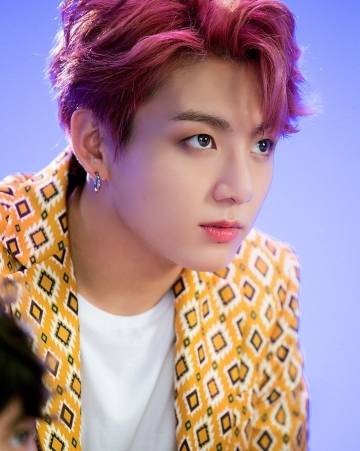 Серьезный JK😘