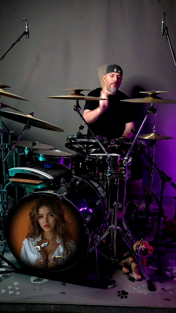 Prakshdrums в LOOKY. #drums,#drumcover,#drummer,#drumming,#prakshdrums,#music,#барабаны,#cover. TooL - pneuma #drums...