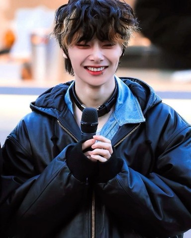 So_ChanBin в LOOKY. #Аен. #Аен