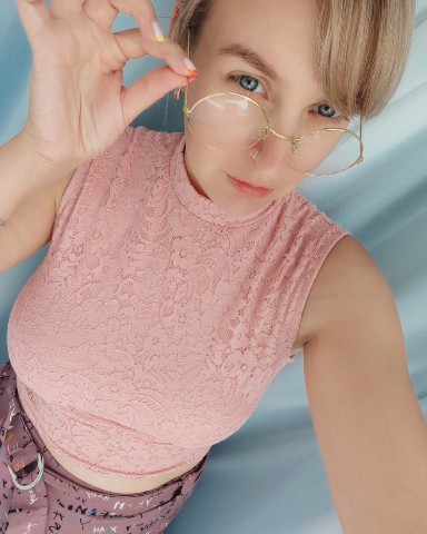 Liza_Liss в LOOKY. . Пиу-пиу✌
Почему-то в...