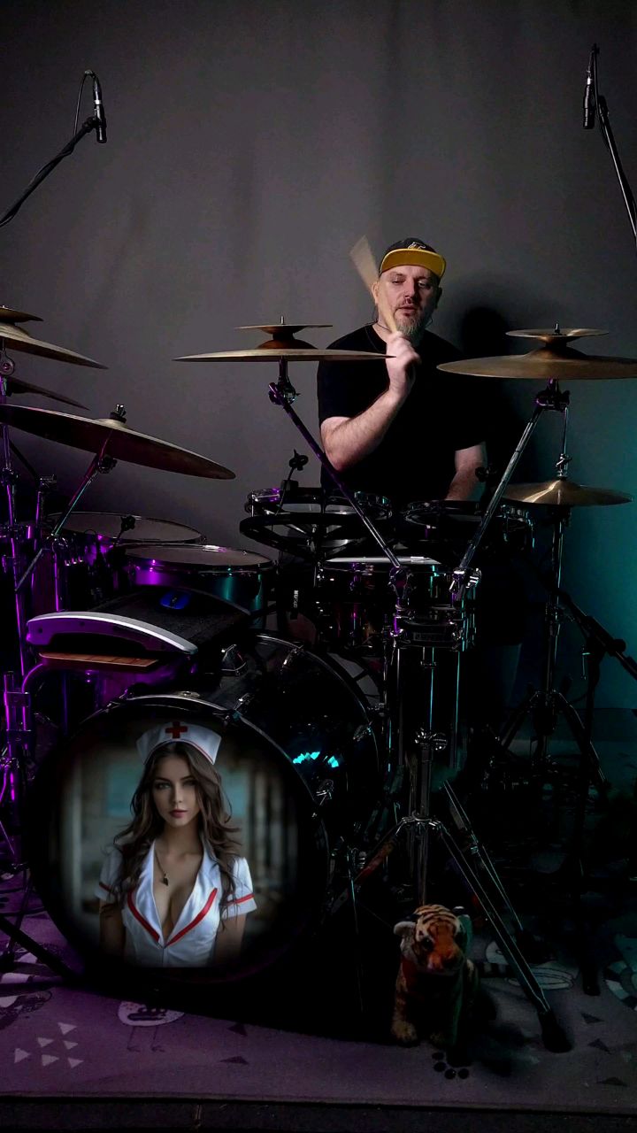 Prakshdrums в LOOKY. #drums,#drumcover,#drummer,#drumming,#prakshdrums,#music,#барабаны. машнинбэнд - айя  #d...