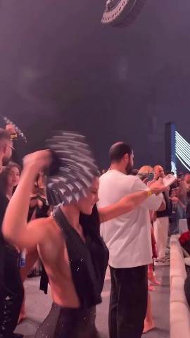 Dj Alexandr Ivlev в LOOKY. #вреки. 💃💃💃
[#рейв ](рейв...