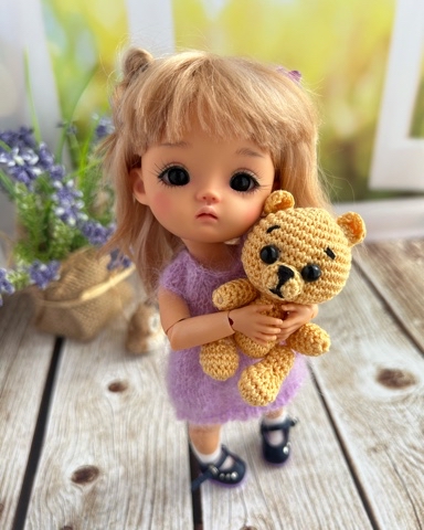 Elena Bugaeva в LOOKY. #doll. С началом весны! 🌸
...