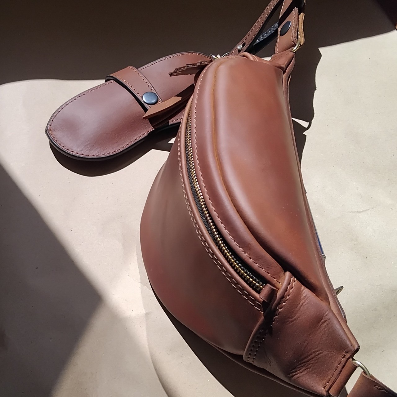 Изделия из кожи в LOOKY — фото 6