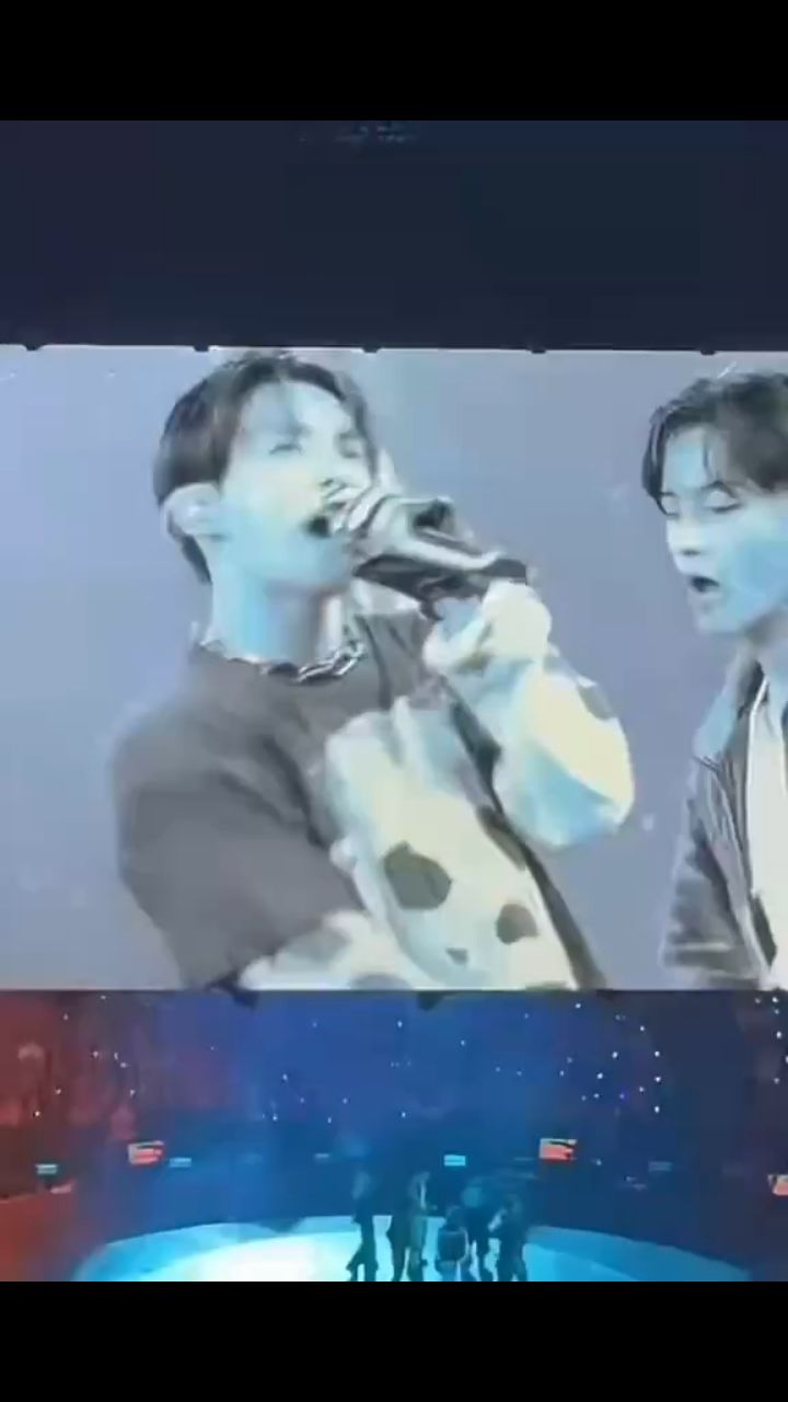 BTS 7 NEWS in LOOKY. . 2.0

🖤❤️🖤❤️🖤❤️🖤❤...