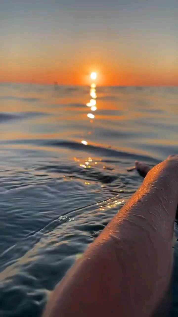 Svet_ya_ в LOOKY — 🌅🌊Закат над морем — это вечный символ умиротворения, завер