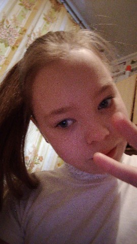 Лиза Ly в LOOKY. . 