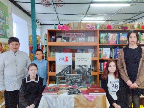 michur_bibl в LOOKY. #Великойпобеде80,#ГодзащитникаОтечества. #Великойпобеде80
#Го...