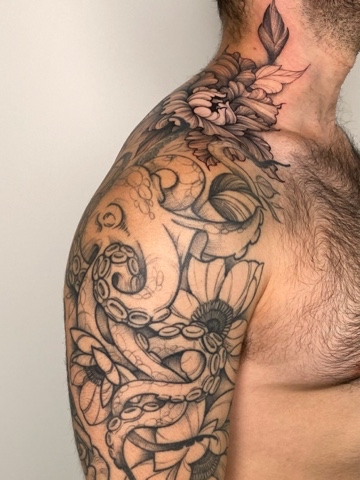 mayakovskaya_sobol.tattoo в LOOKY. #татусоболь,#собольтату,#татуировка,#мотособоль. Вот так добавили дет...