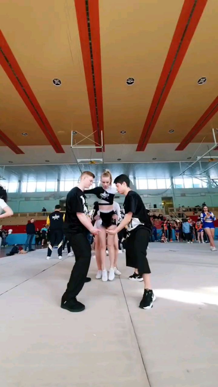 Freedom в LOOKY. #Спорт,#танцы,#чирлидин,#Акробатика,#dance,#sport,#cheerleading,#show,#top,#тренд. #Спорт #танцы #чирли...