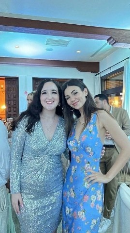 _victoriajustice_1993 в LOOKY. . My friends wedding �...