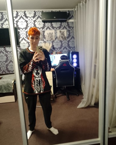 victoroveech в LOOKY. . Чиназес

[#дота2 ](д...