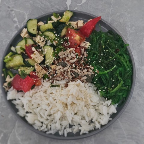 IamMariavegan в LOOKY. #чука,#тофу,#овощи,#рис,#веган,#вегетарианство. Обед вегана и клубни...