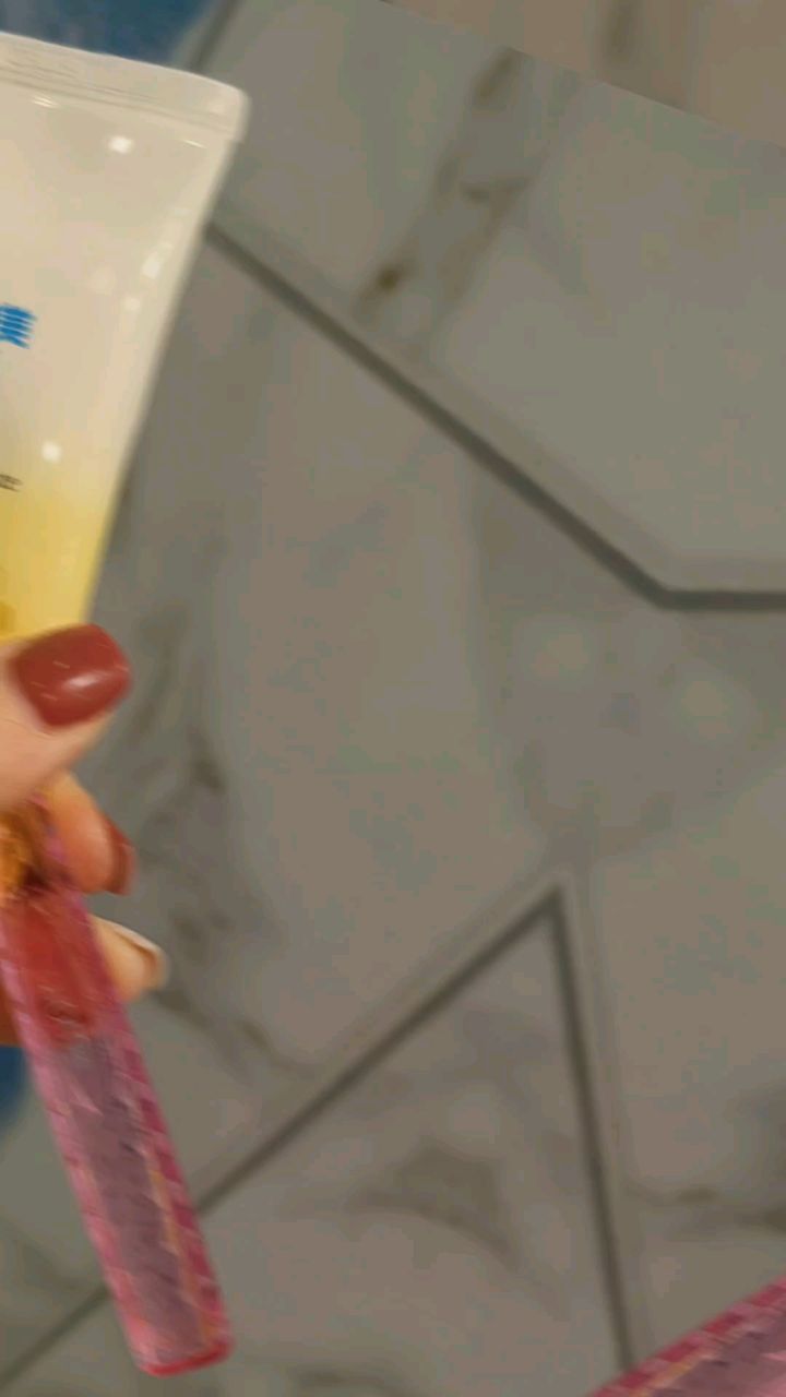 Юлия Давыдова в LOOKY. . 