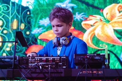 matveykin_07 в LOOKY. #молодость. Djing is not a crime...