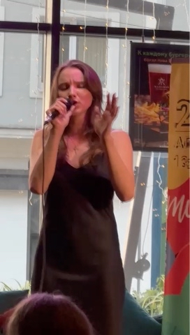 Julia_Vocal in LOOKY. #москва. Фрагмент отчетного к...