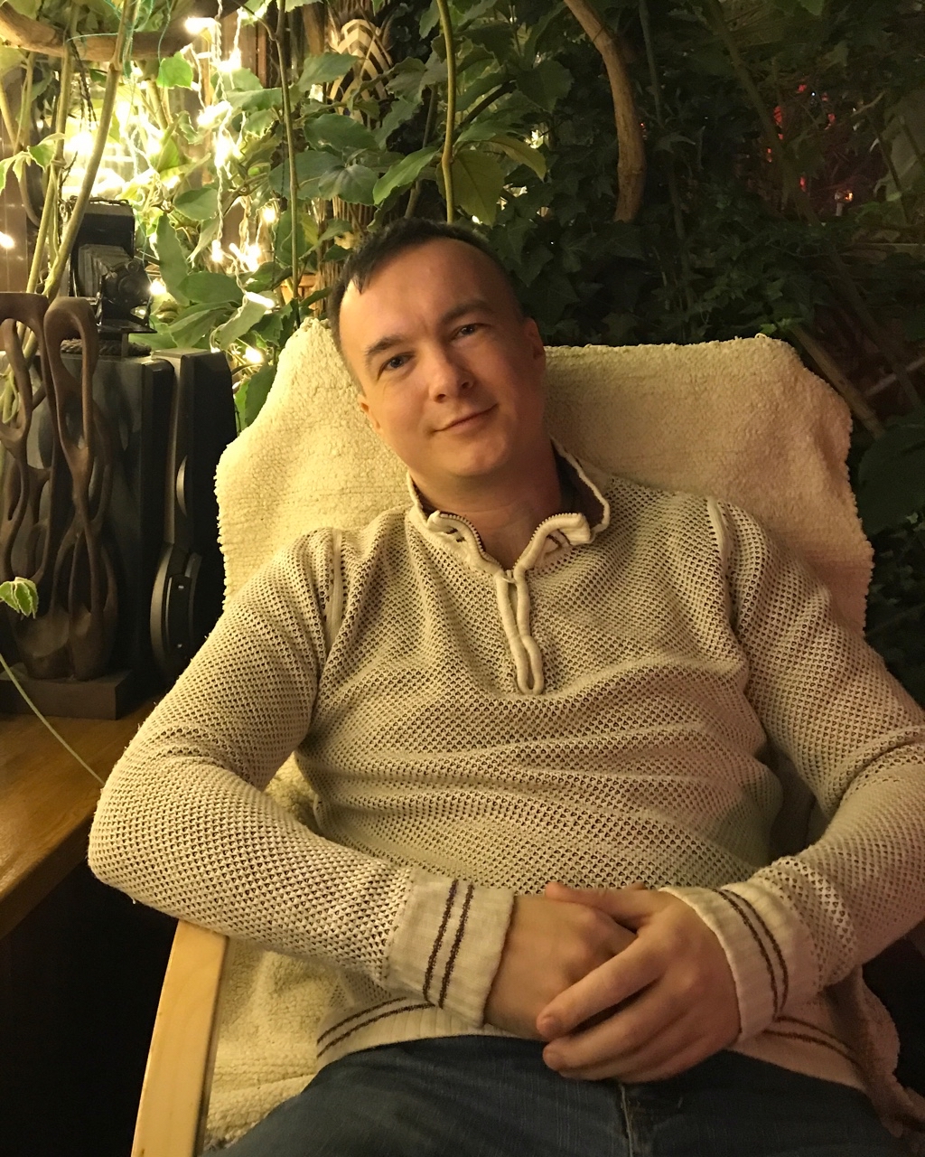 Looky_1697828763945 в LOOKY — Ищу менеджеров по работе с клиентами в Москве, для работы в 