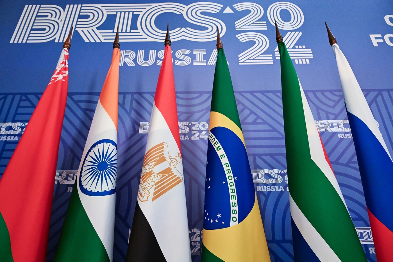 БРИКС BRICS в LOOKY — фото 7