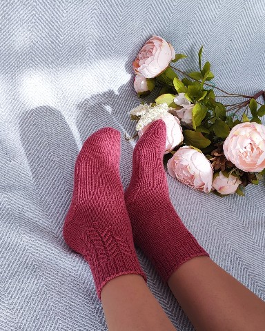 Вербочка в LOOKY. #koloski_socks. Капнул сок нектаром ...