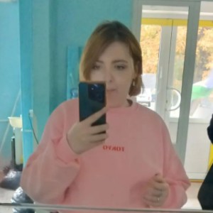 LOOKY_LADY_HOCHMIND