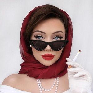 Looky_174214056541943