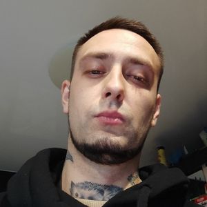 Looky_1699896230579